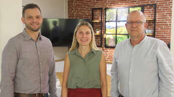 Simon Knosp, Sonja Jankowiak und Rainer Strittmatter (von links) bilden die Geschäftsführung von Helia Ladenbau.