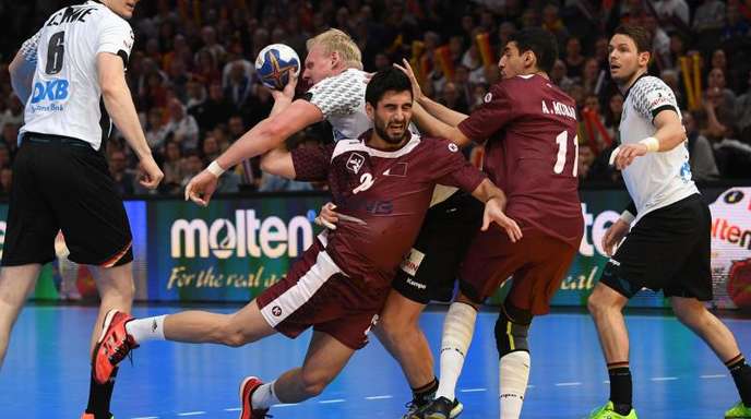 Die deutsche Handball-Nationalmannschaft unterliegt Katar im Achtelfinale.